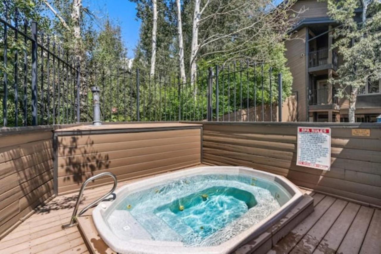 Mountainside Cozy Walk To Gondola Hot Tub Condo Steamboat Springs Exterior foto